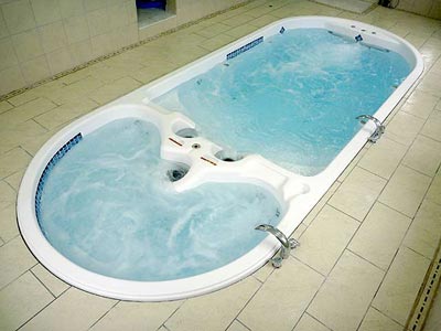 流水プール デザイナーズ
