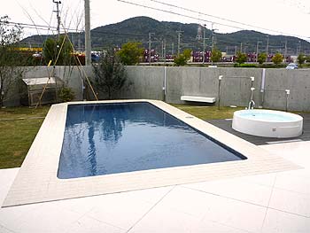 大型プール